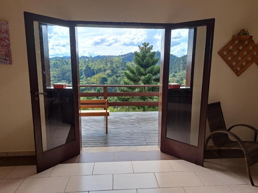 Villa Casa Sossego Na Montanha Campos do Jordão Esterno foto